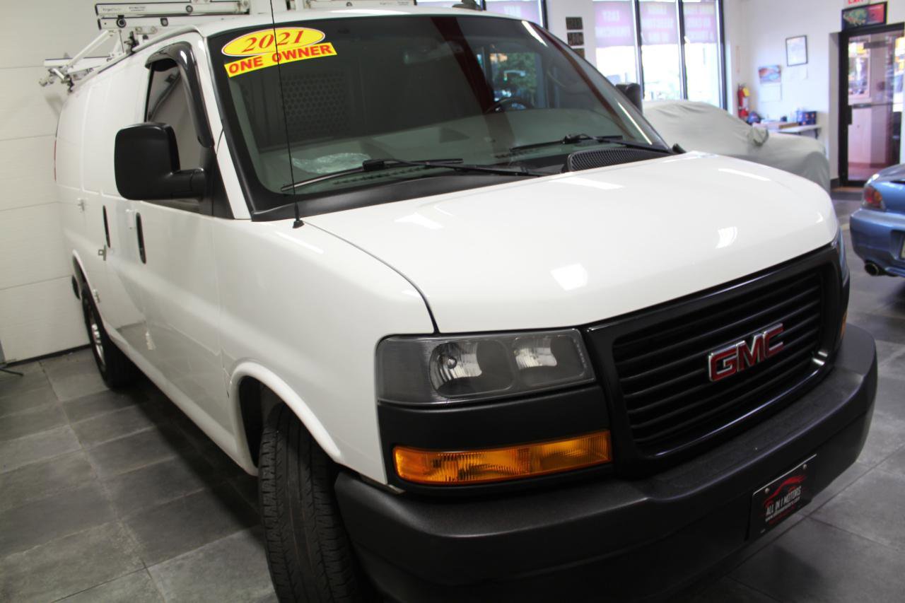 Used 2021 GMC Savana 2500 w/ Enhanced Convenience Package RWD image 3
