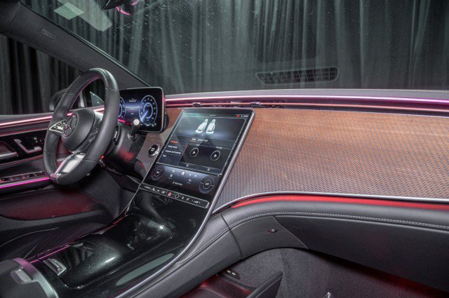 Certified 2023 Mercedes-Benz EQE 500 4MATIC Sedan image 15
