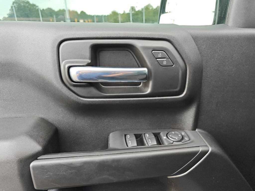 Used 2023 Chevrolet Silverado 1500 Custom Trail Boss w/ LPO, Dark Essentials Package AWD/4WD image 27