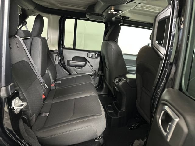 Used 2023 Jeep Wrangler Unlimited w/ Cold Weather Group image 27