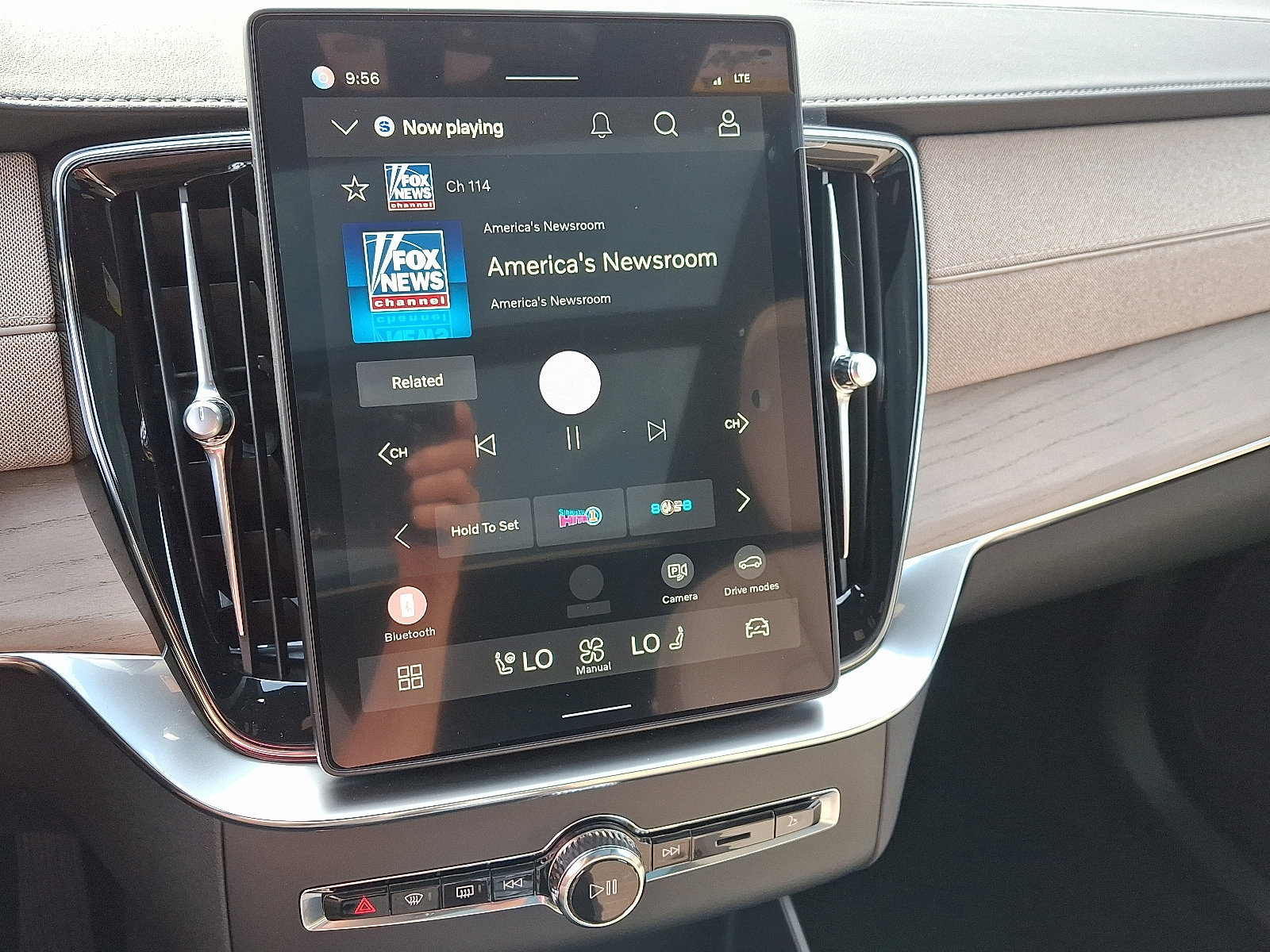 New 2026 Volvo XC90 B6 Plus image 12