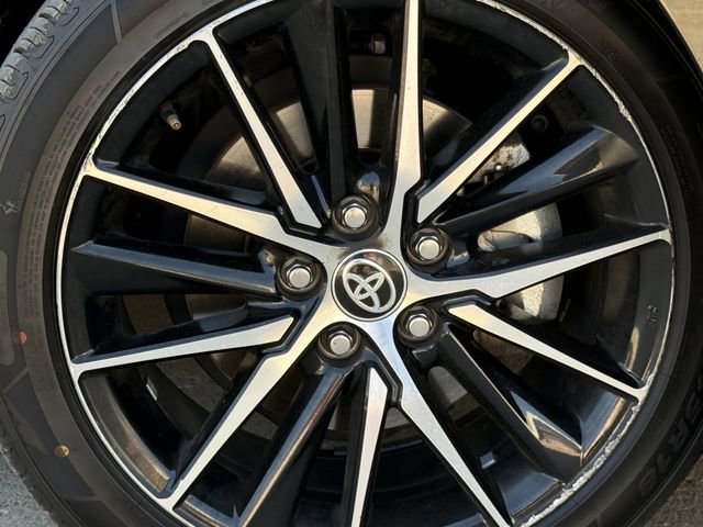 Used 2024 Toyota Camry SE image 9
