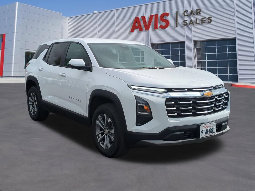 Used 2025 Chevrolet Equinox LT AWD/4WD image 3