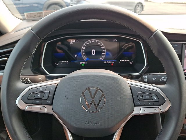Used 2023 Volkswagen Jetta SE w/ Black Wheel Package FWD image 23