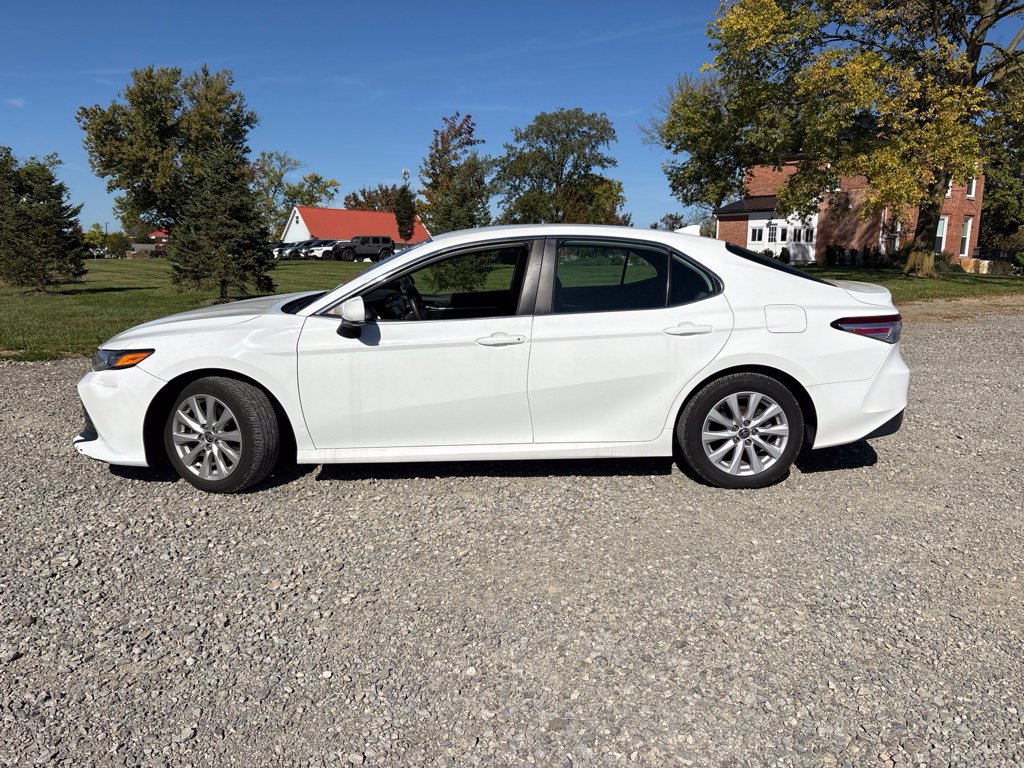 Used 2020 Toyota Camry LE FWD image 6