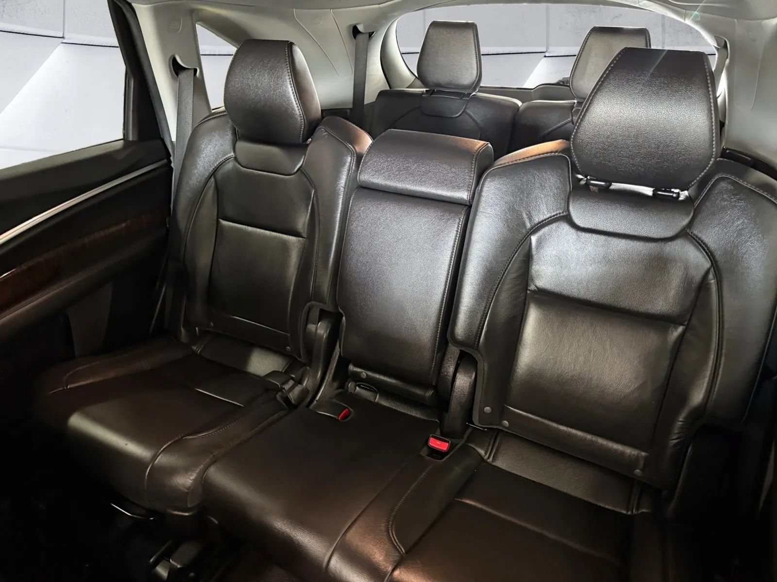 Used 2020 Acura MDX SH-AWD image 17