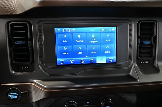 Used 2022 Ford Bronco Outer Banks image 16