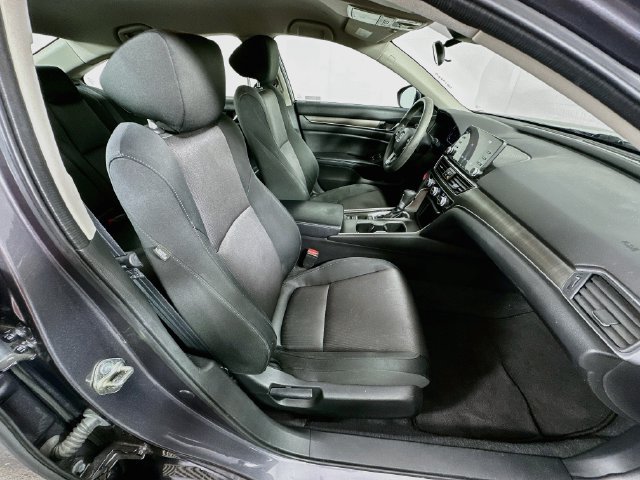 Used 2018 Honda Accord LX image 26