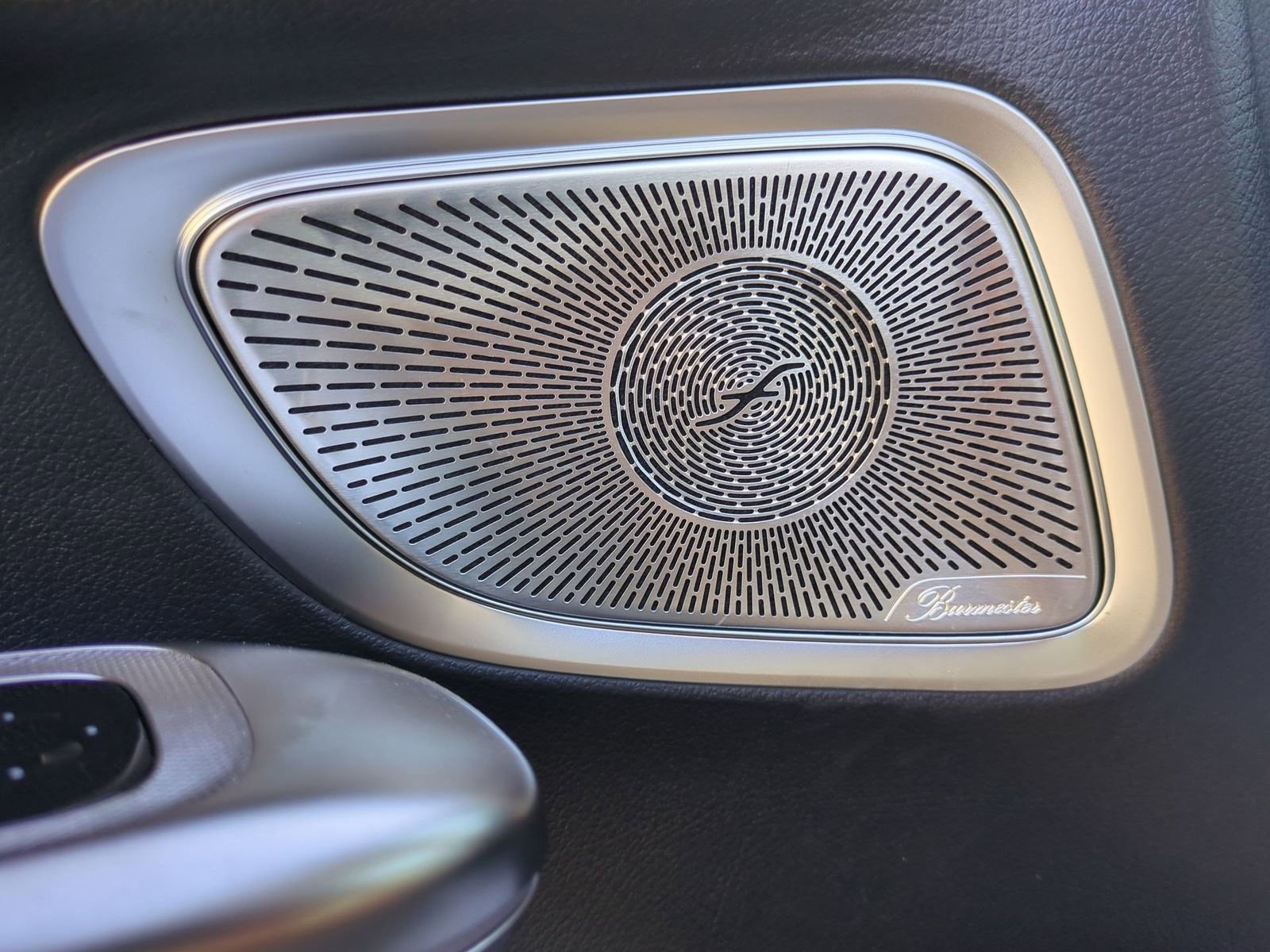 Used 2025 Mercedes-Benz CLE 300 4MATIC Cabriolet image 23