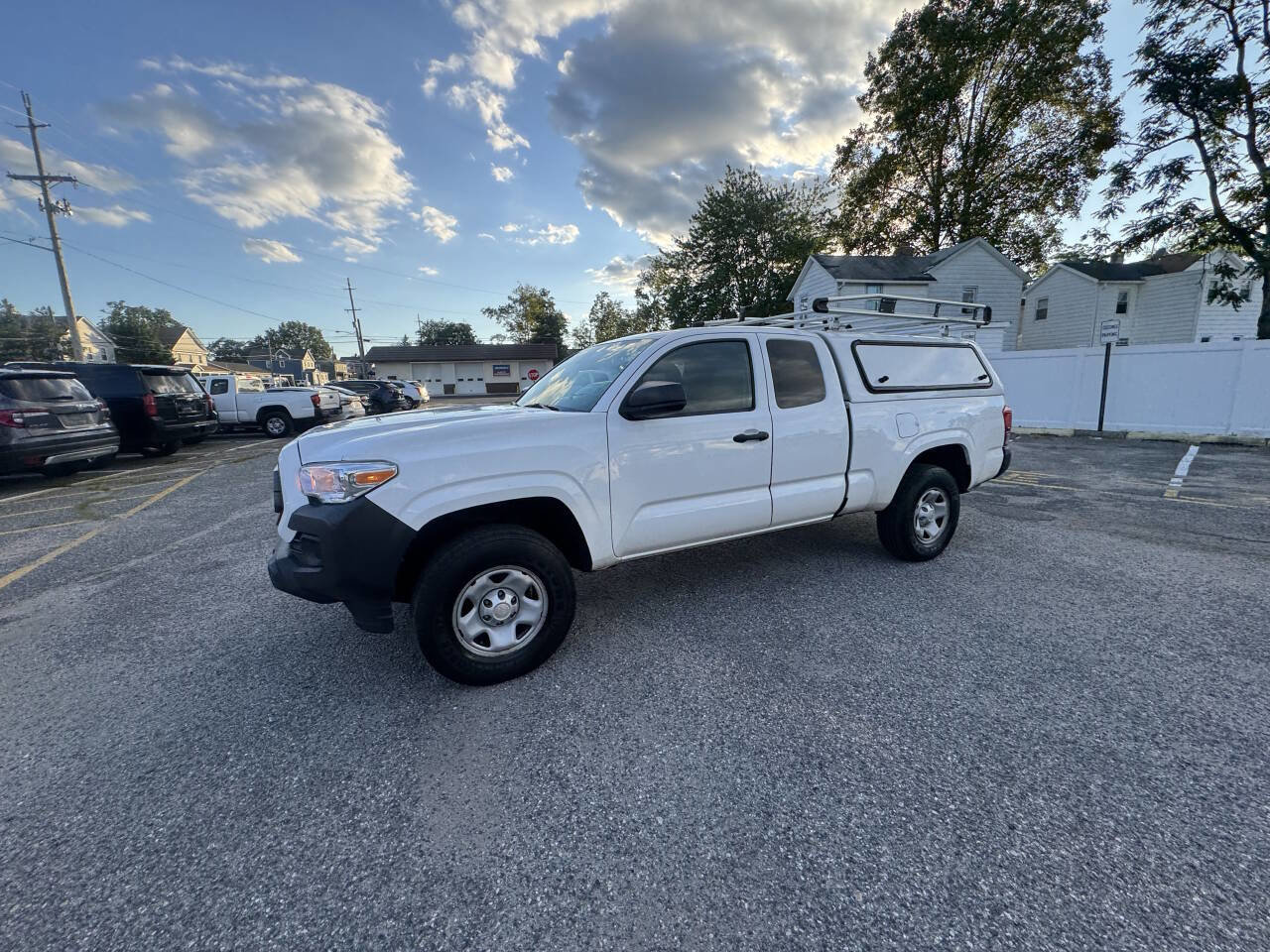 Used 2020 Toyota Tacoma SR image 32