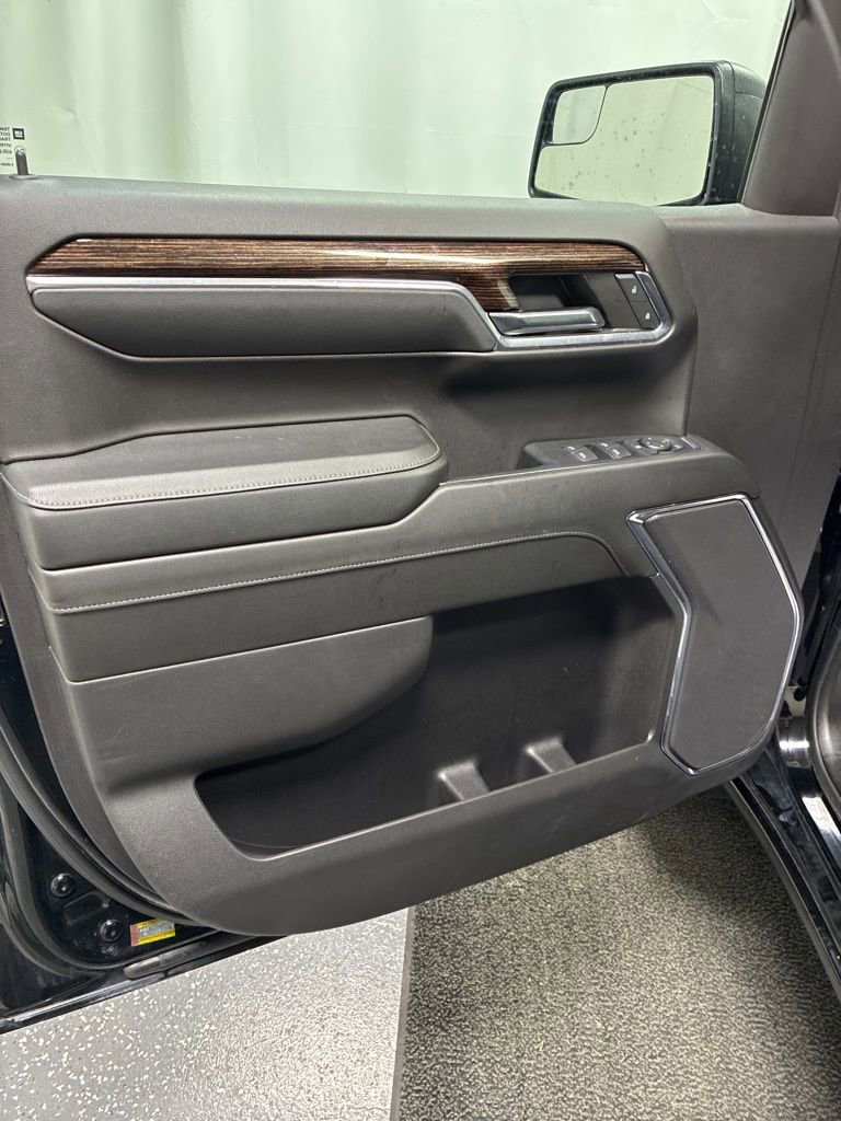 Used 2024 GMC Sierra 1500 Elevation image 11