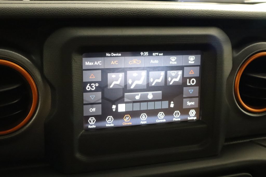 Used 2021 Jeep Gladiator Mojave w/ Cold Weather Group AWD/4WD image 27