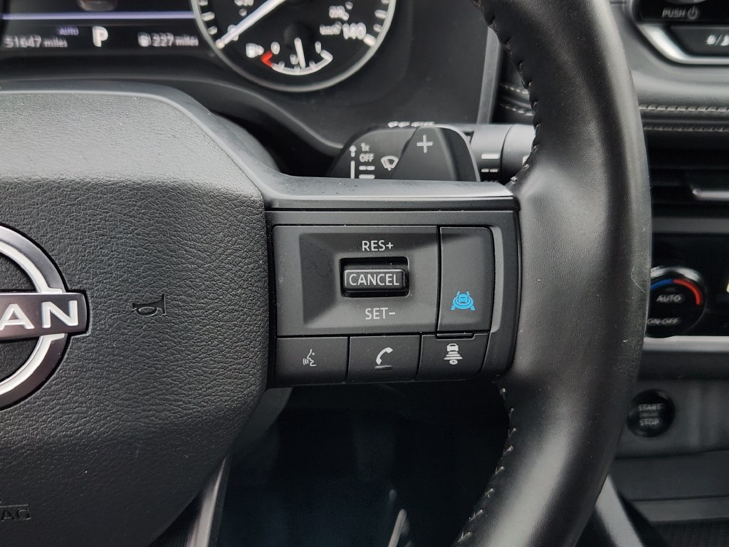 Used 2025 Nissan Rogue SV AWD/4WD image 18