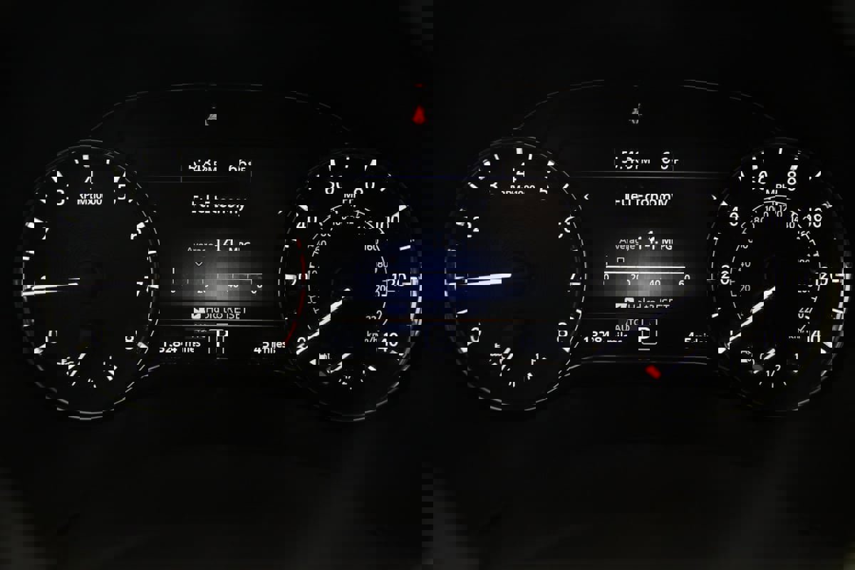 Used 2023 INFINITI QX80 Premium Select w/ All-Season Package image 18