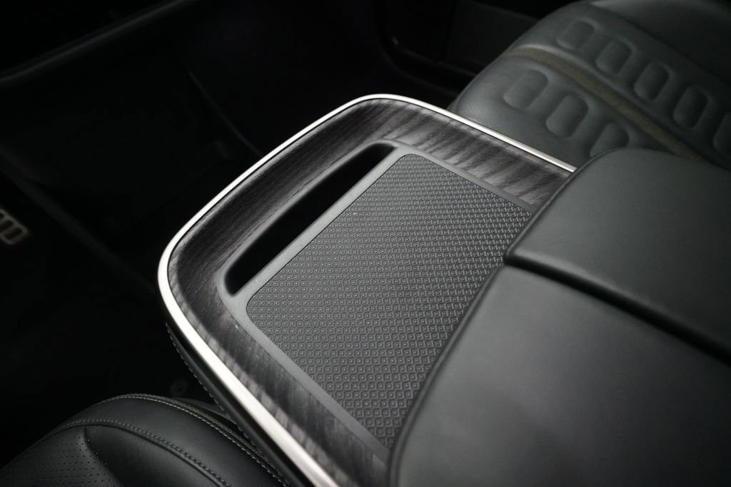 Used 2022 Rivian R1T Adventure image 28