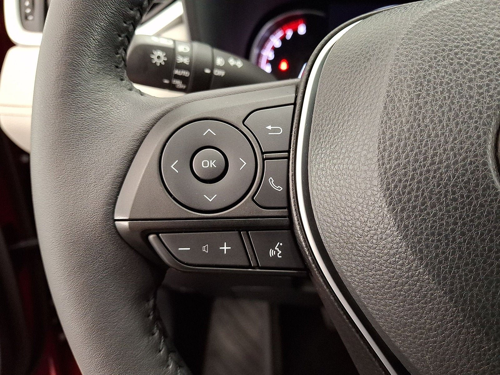 Certified 2023 Toyota RAV4 XLE Premium AWD/4WD image 9