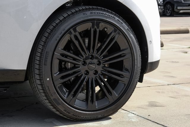 New 2026 Land Rover Range Rover Long Wheelbase SE AWD/4WD image 73