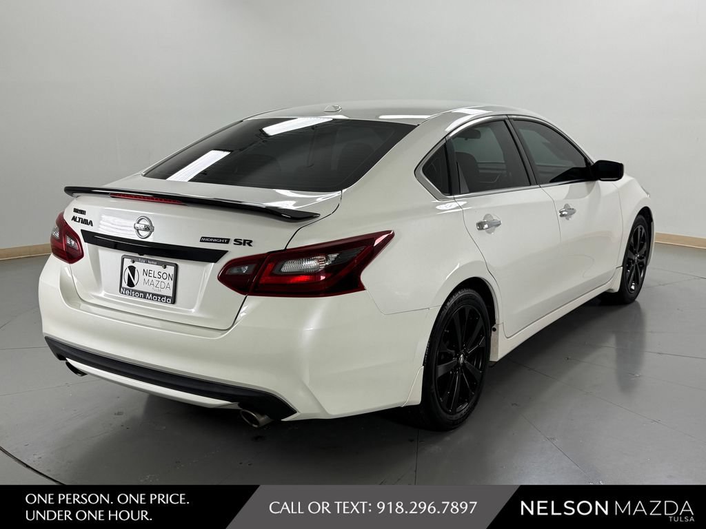Used 2018 Nissan Altima 2.5 SR w/ SR Midnight Edition FWD image 6