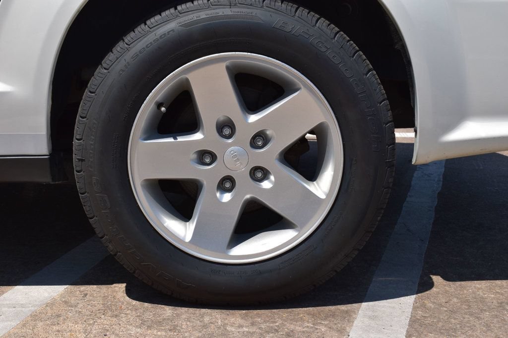 Used 2013 RAM C/V Tradesman FWD image 11