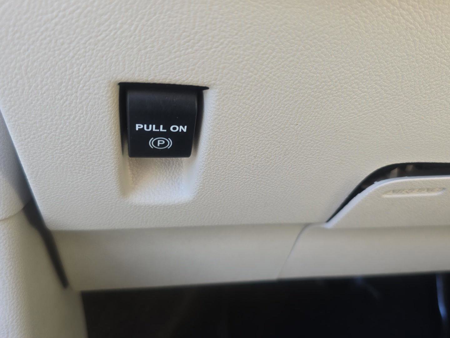 Used 2019 Lincoln MKC Premiere image 25