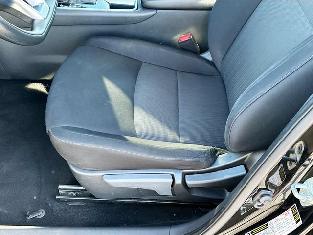 Used 2024 Nissan Sentra SV FWD image 18
