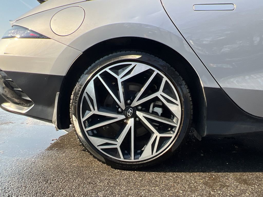 Used 2023 Hyundai Ioniq 6 SEL image 7