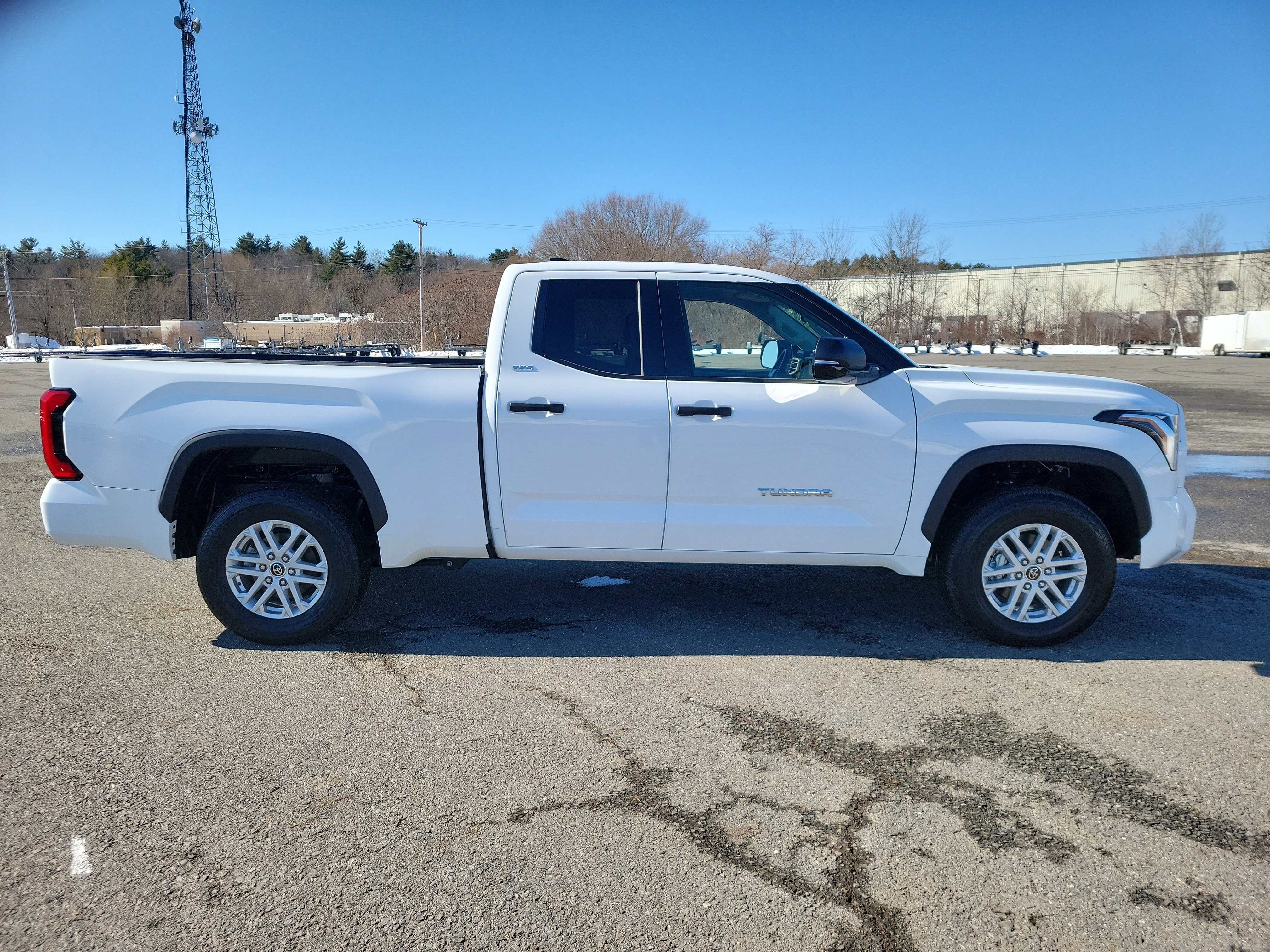 Used 2023 Toyota Tundra SR5 w/ SR5 Convenience Package image 4