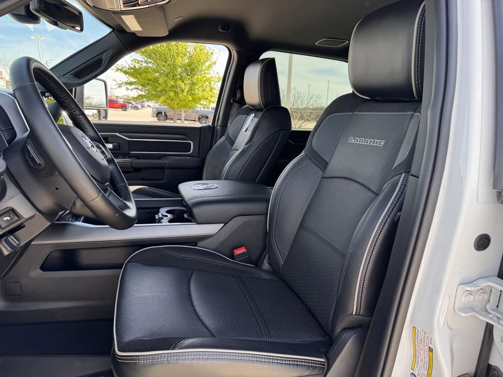 Used 2024 RAM 3500 Laramie w/ Night Edition image 26