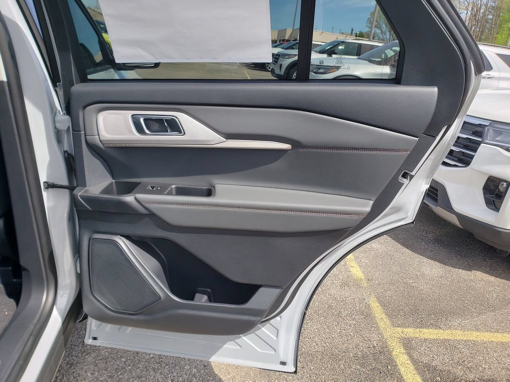 New 2026 Ford Explorer Active w/ Active Comfort Package AWD/4WD image 17