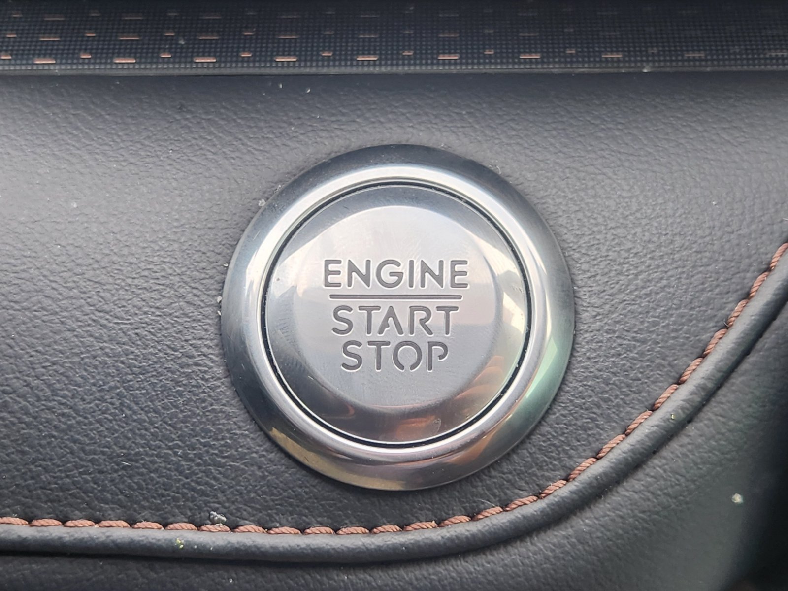 Used 2025 Lincoln Nautilus Premier w/ Jet Appearance Package AWD/4WD image 24