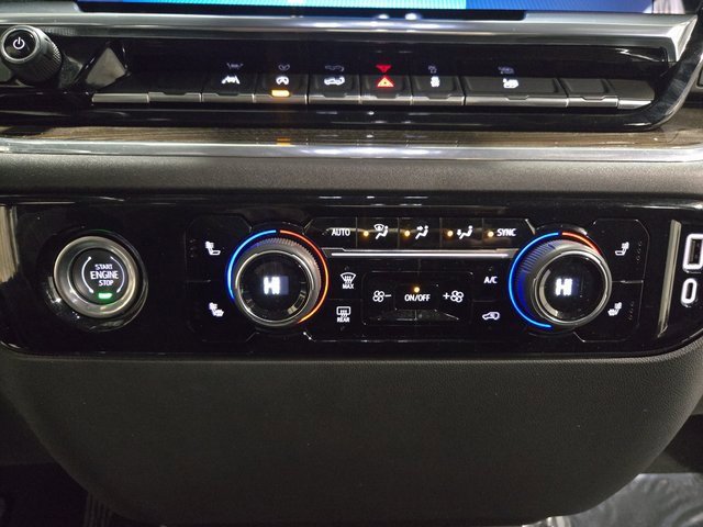 Used 2024 Chevrolet Silverado 1500 LT image 23