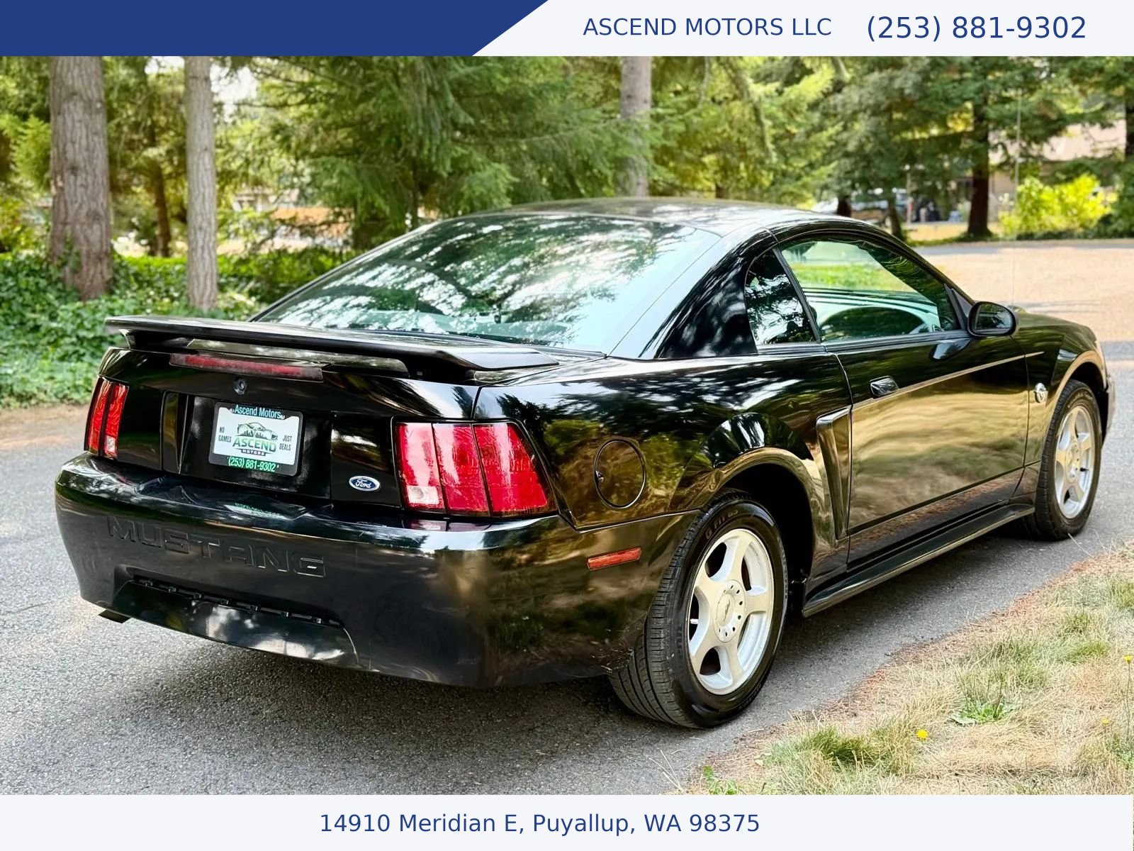 Used 2004 Ford Mustang GT RWD image 5