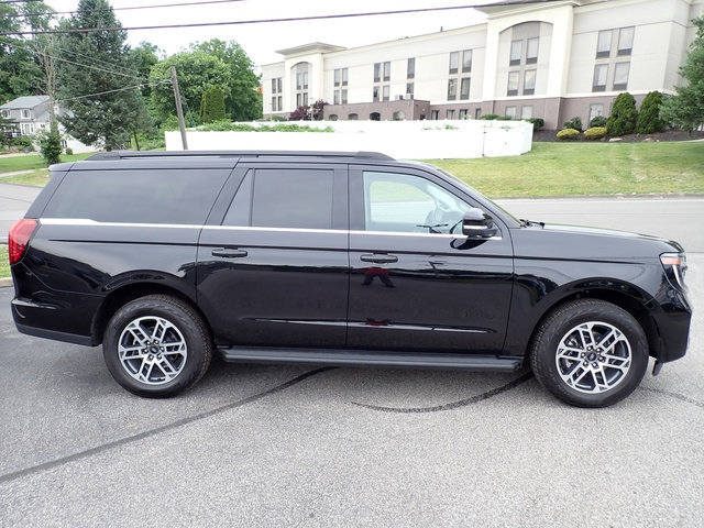 New 2026 Ford Expedition Max Active AWD/4WD image 7
