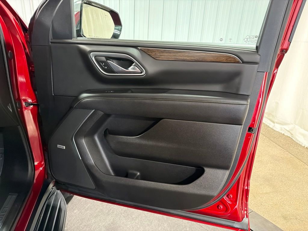 Certified 2021 Chevrolet Suburban Premier w/ Premium Package AWD/4WD image 22