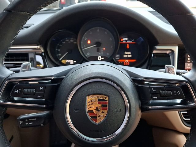 Certified 2022 Porsche Macan S AWD/4WD image 23