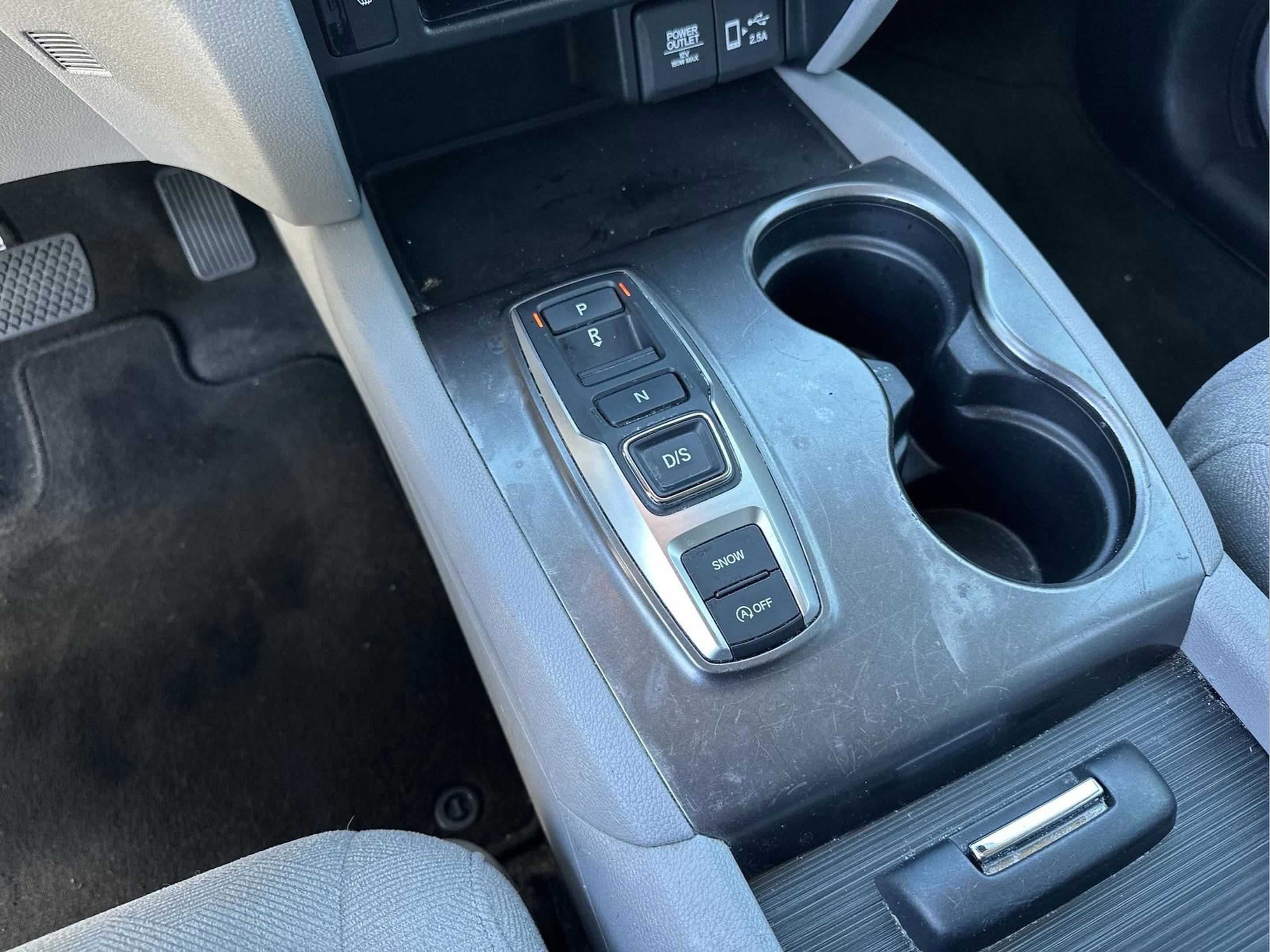 Used 2021 Honda Pilot EX image 16