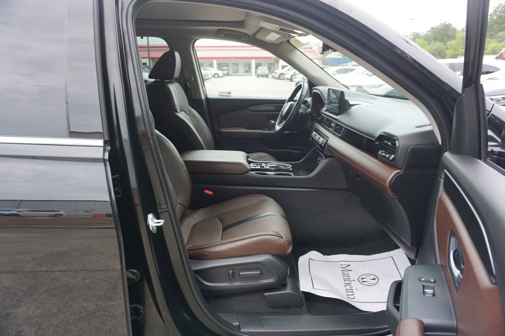 Used 2024 Honda Pilot Elite image 21