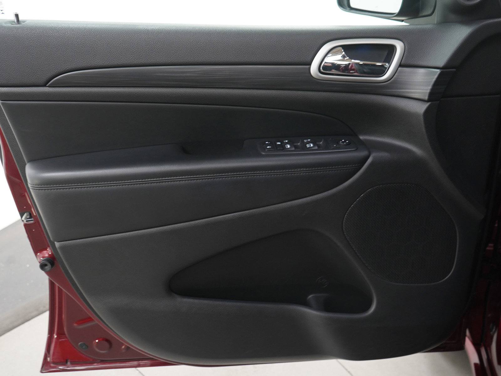 Used 2020 Jeep Grand Cherokee Altitude image 20