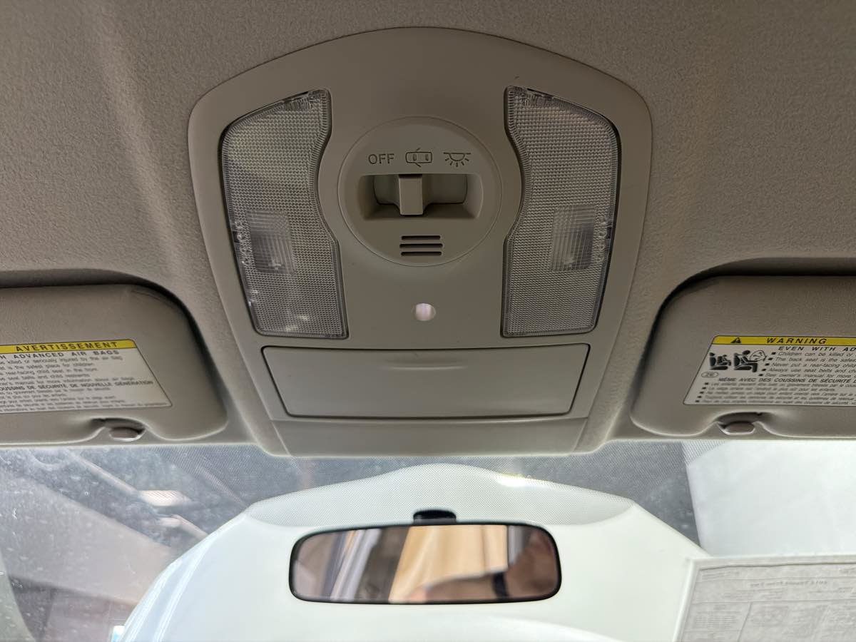 Used 2012 Toyota Prius Two FWD image 18