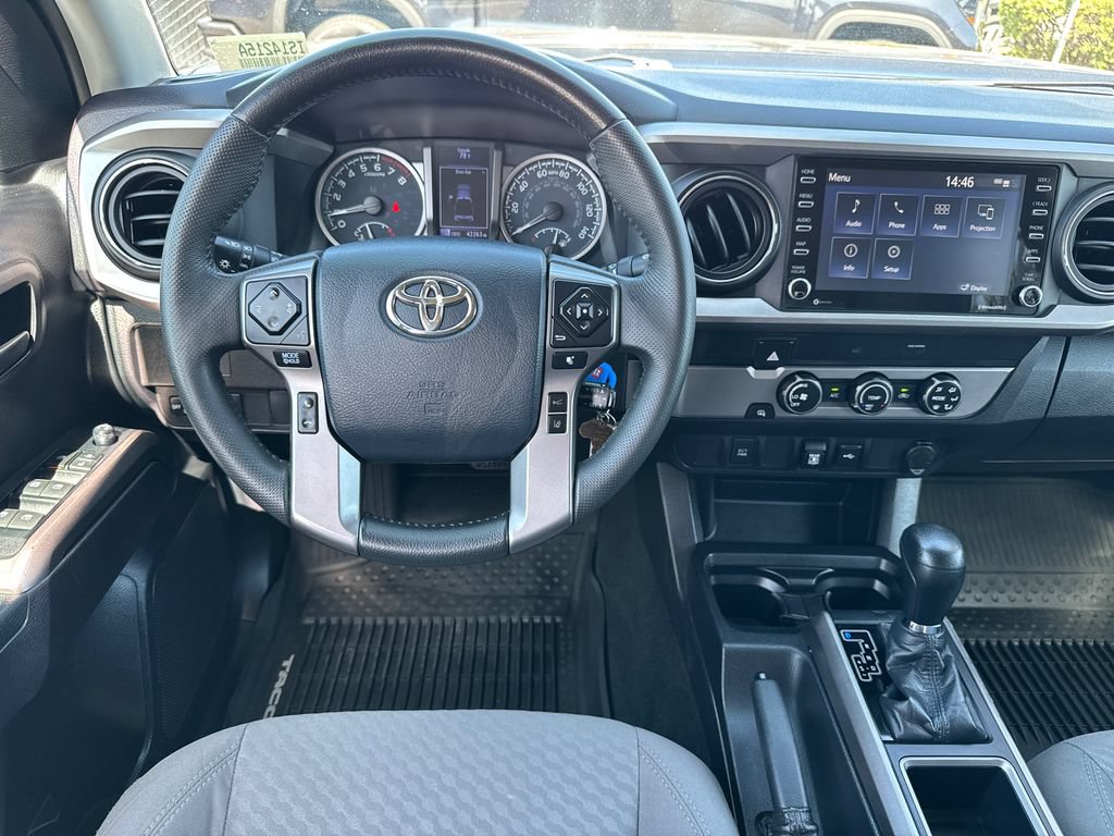 Used 2020 Toyota Tacoma SR5 RWD image 21