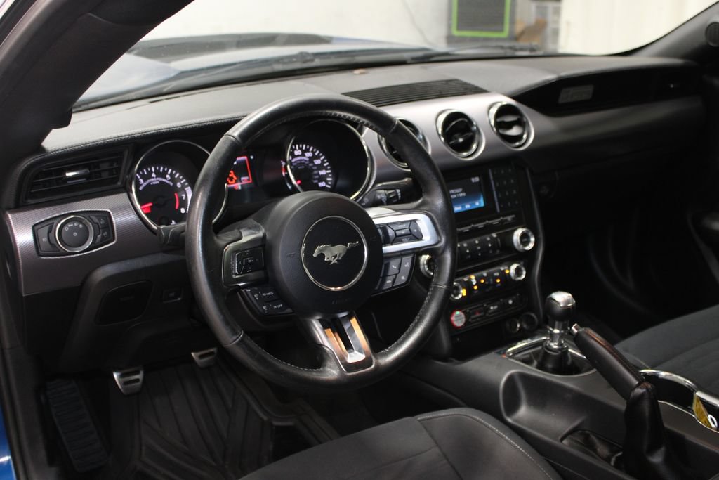 Used 2017 Ford Mustang GT RWD image 22