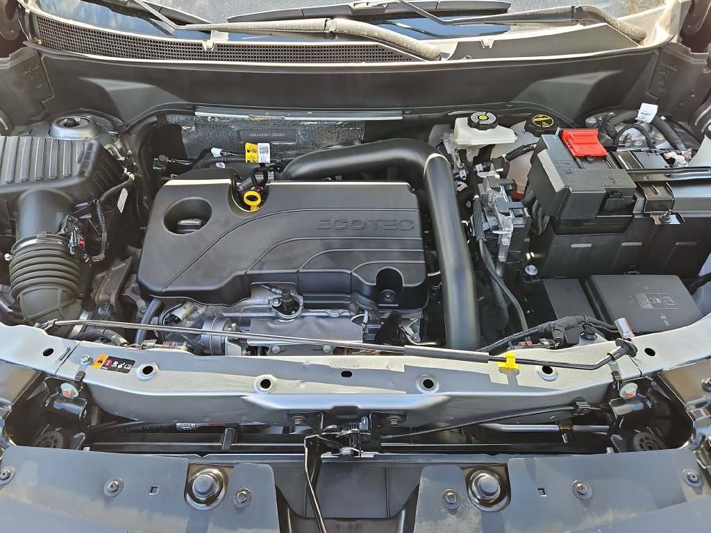 Used 2026 Chevrolet Equinox LT FWD image 35