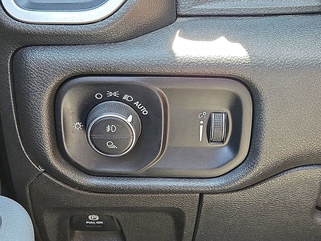 Used 2022 RAM 1500 Lone Star RWD image 24