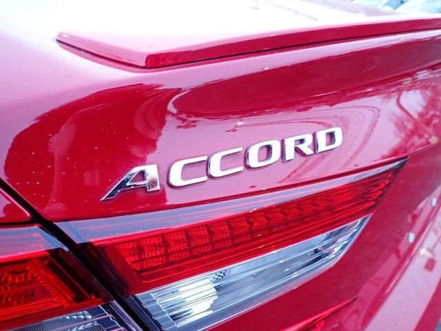 Used 2018 Honda Accord Sport image 6
