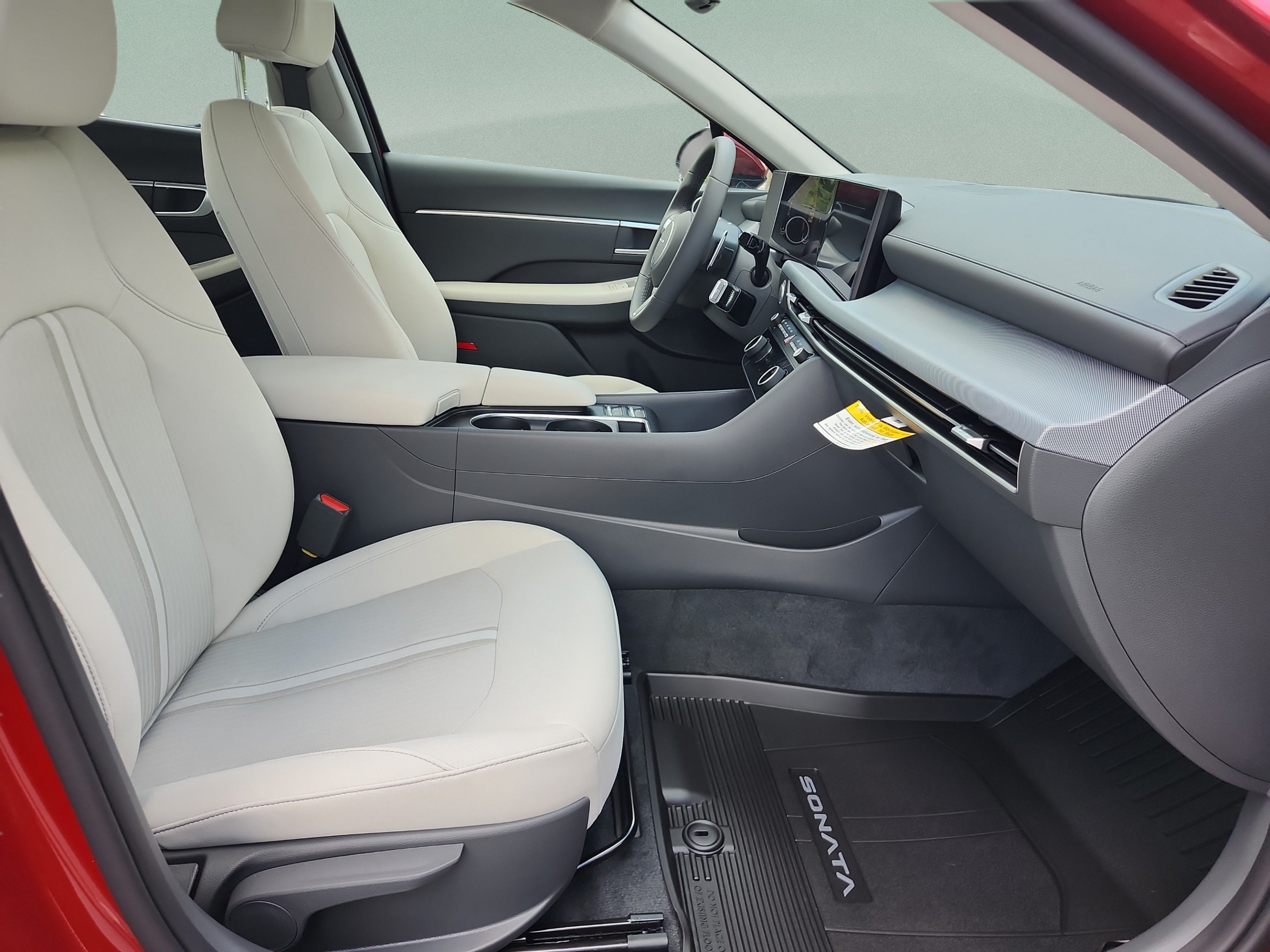 New 2026 Hyundai Sonata SEL FWD image 18