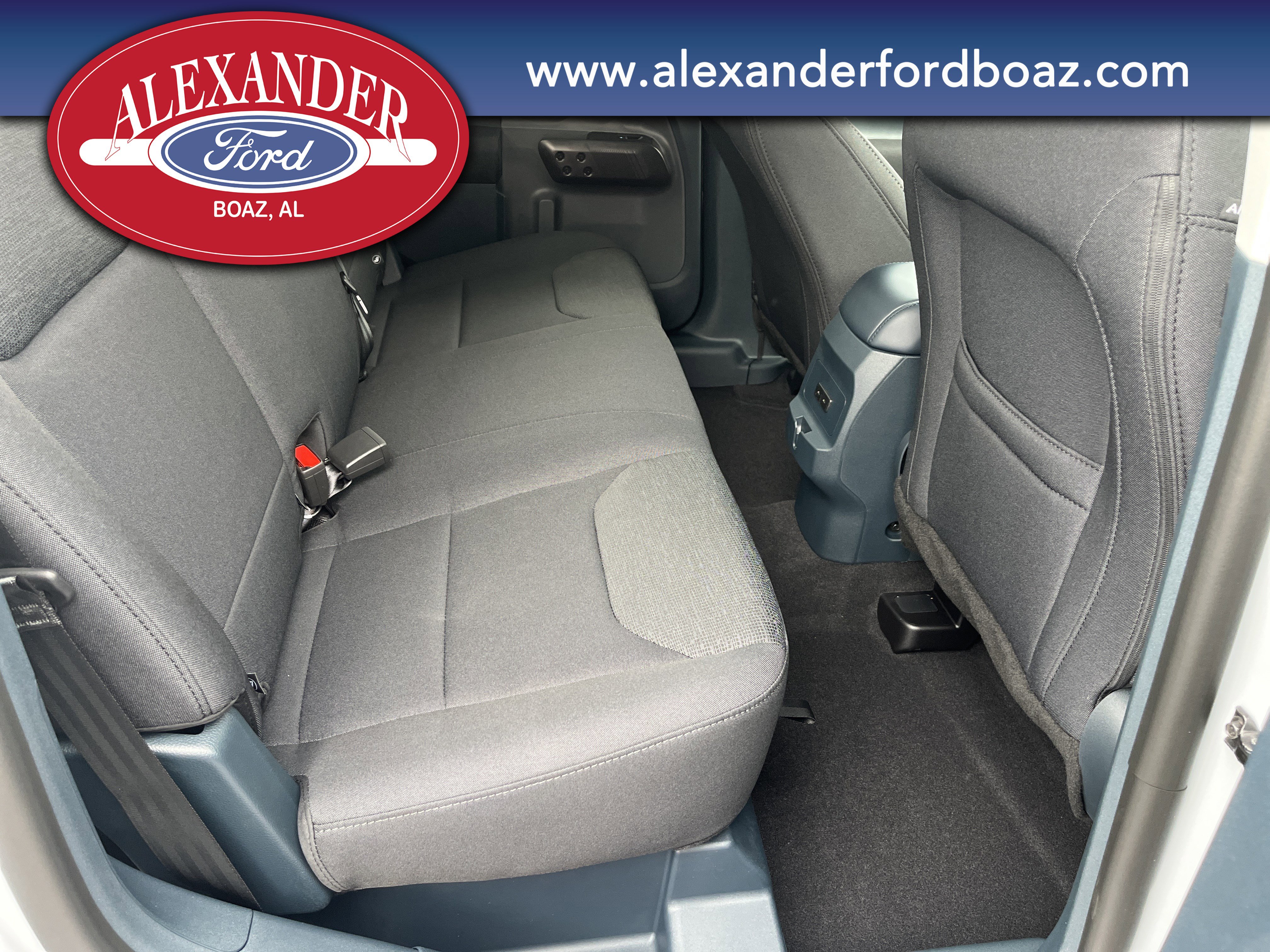 New 2025 Ford Maverick XL image 18