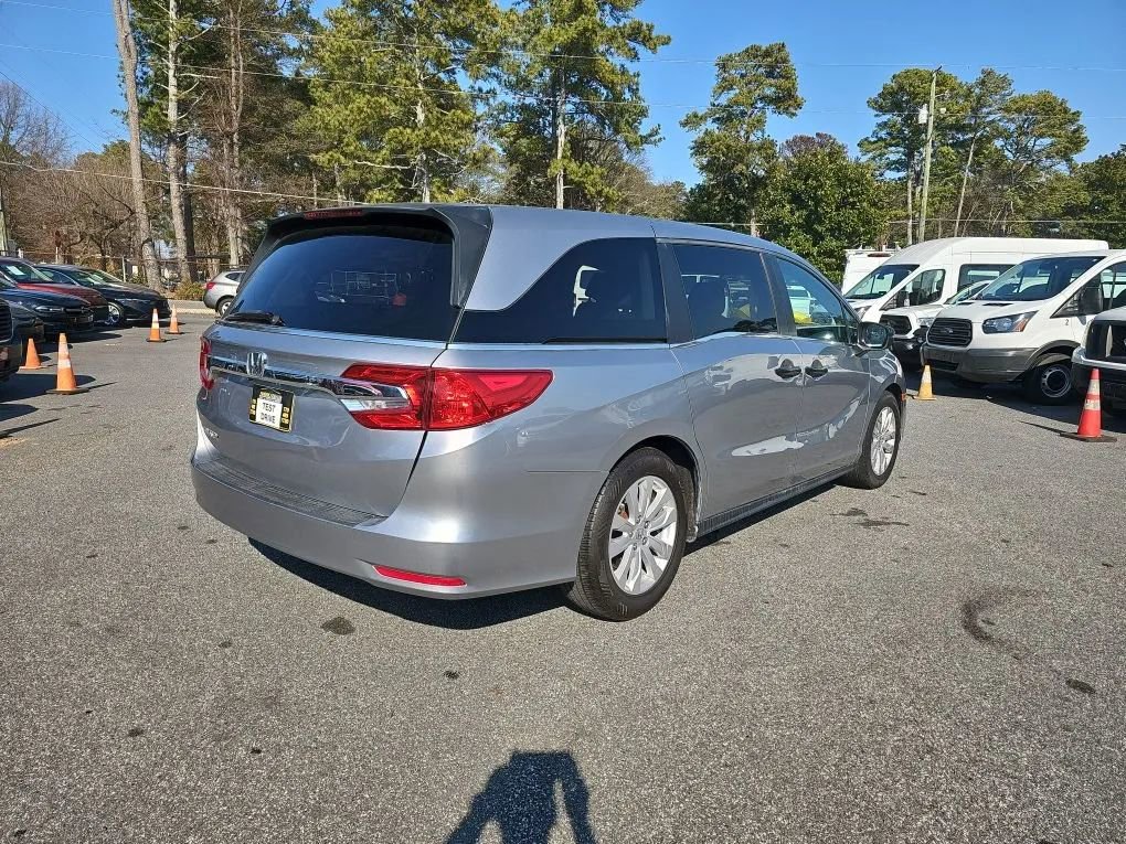 Used 2019 Honda Odyssey LX image 3
