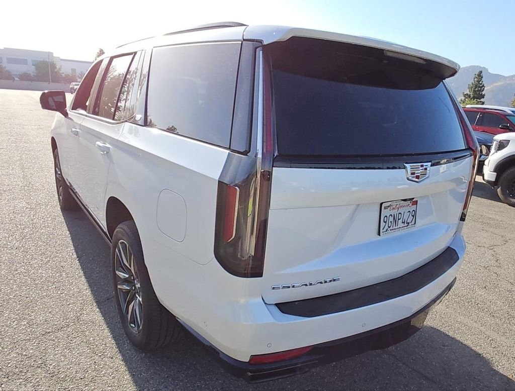 Used 2023 Cadillac Escalade Sport Platinum w/ Heavy-Duty Trailer Package AWD/4WD image 8