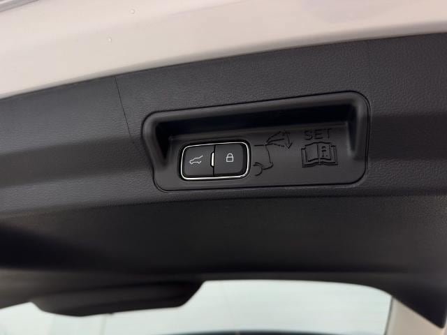New 2026 Ford Explorer Active w/ Active Comfort Package RWD image 68