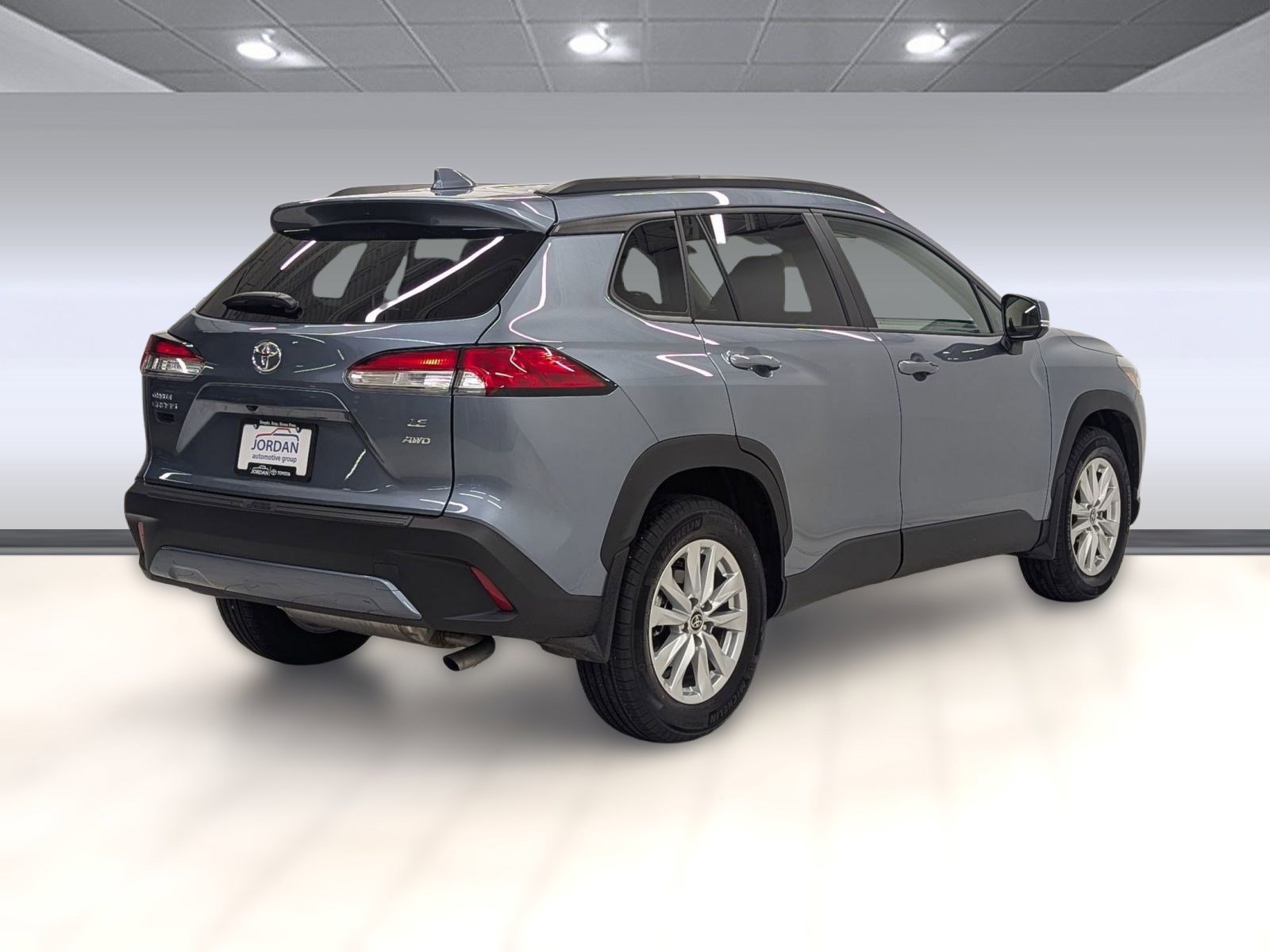 Used 2024 Toyota Corolla Cross LE image 7